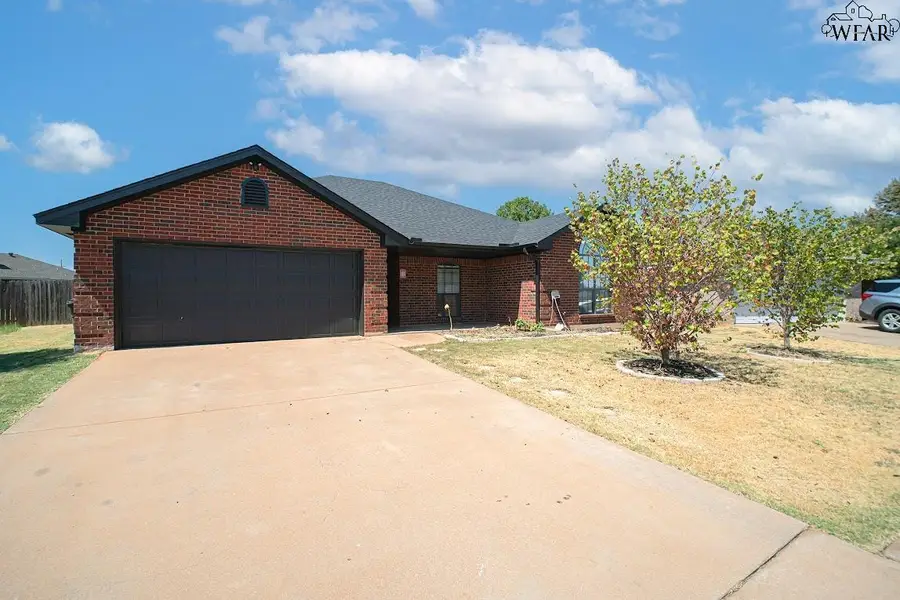 5314 PEPPERBUSH DRIVE, Wichita Falls, TX 76310 - #2