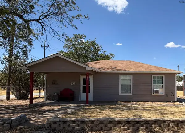 1101 N STRATTON STREET, Seymour, TX 76380