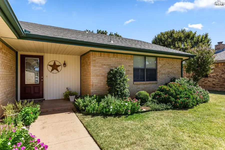 5213 BROOKWOOD DRIVE, Wichita Falls, TX 76302 - #3