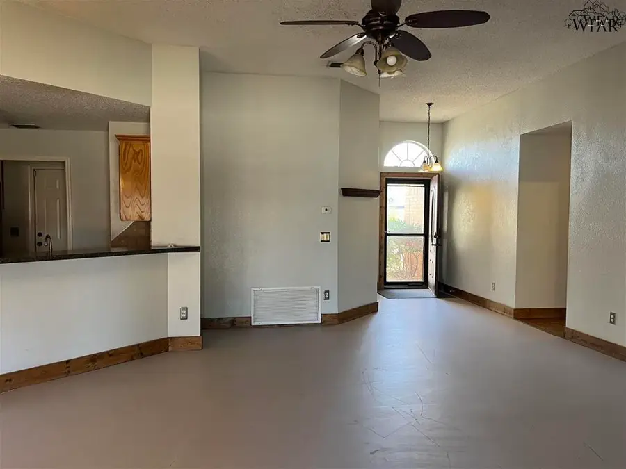 5344 NORTHVIEW DRIVE, Wichita Falls, TX 76306 - #3