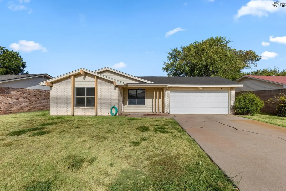 220 DIRKS DRIVE, Wichita Falls, TX 76302 - #1