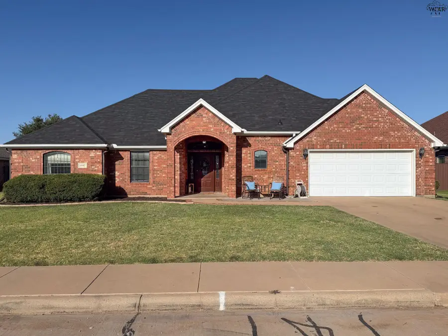 1102 HERITAGE ROAD, Burkburnett, TX 76354-5243 - #2