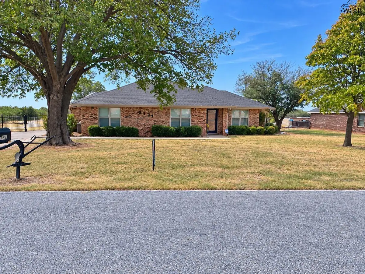4131 COUNTRY MEADOWS DRIVE, Iowa Park, TX 76367 - #1