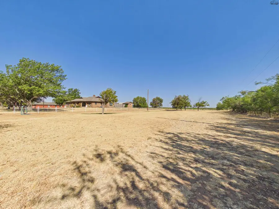 1574 DECKER ROAD, Wichita Falls, TX 76310 - #2