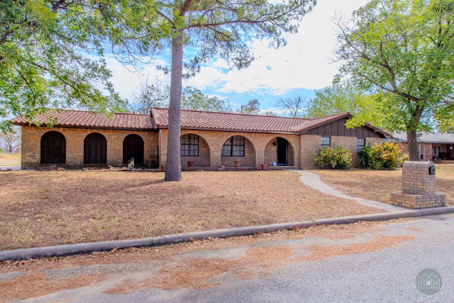 2701 HIGHLAND PARK DRIVE, Vernon, TX 76384 - #2