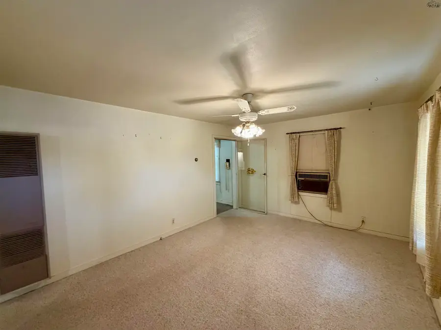 3008 PENNSYLVANIA ROAD, Wichita Falls, TX 76309 - #2