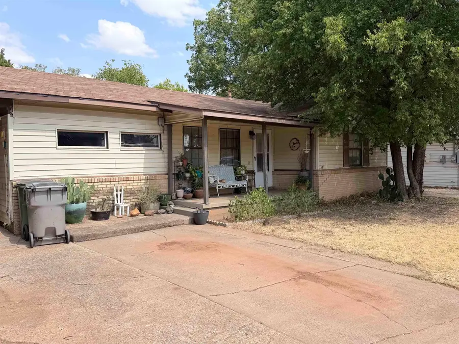 3204 MARIAN LANE, Wichita Falls, TX 76306 - #2