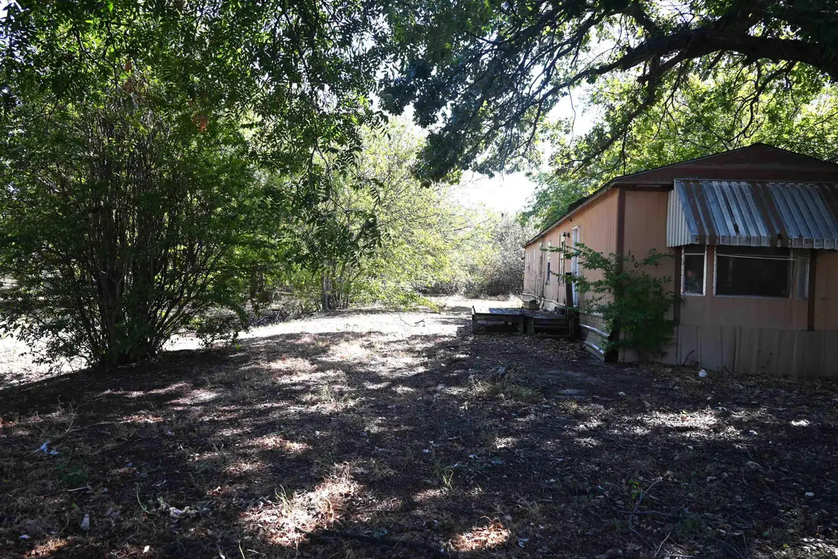 130 N AVENUE F, Burkburnett, TX 76354 - #1