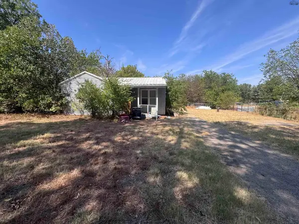 3242 SOUTHWEST DRIVE, Wichita Falls, TX 76301