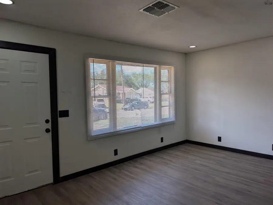 1614 HAWES AVENUE, Wichita Falls, TX 76301 - #3