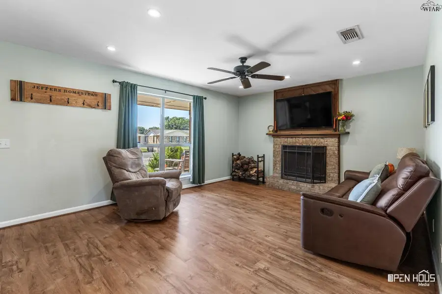 4543 SABOTA AVENUE, Wichita Falls, TX 76310 - #3