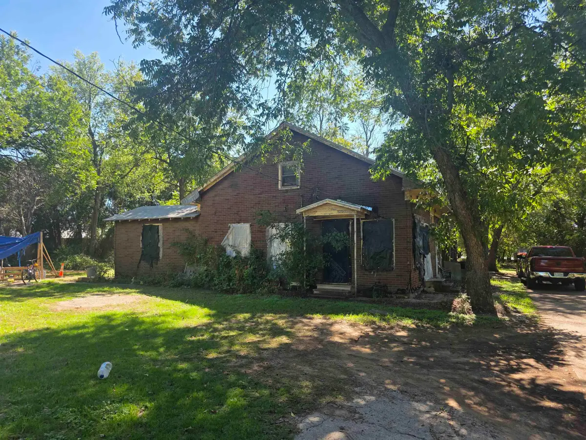 1001 E FORT WORTH STREET, Wichita Falls, TX 76301 - #1