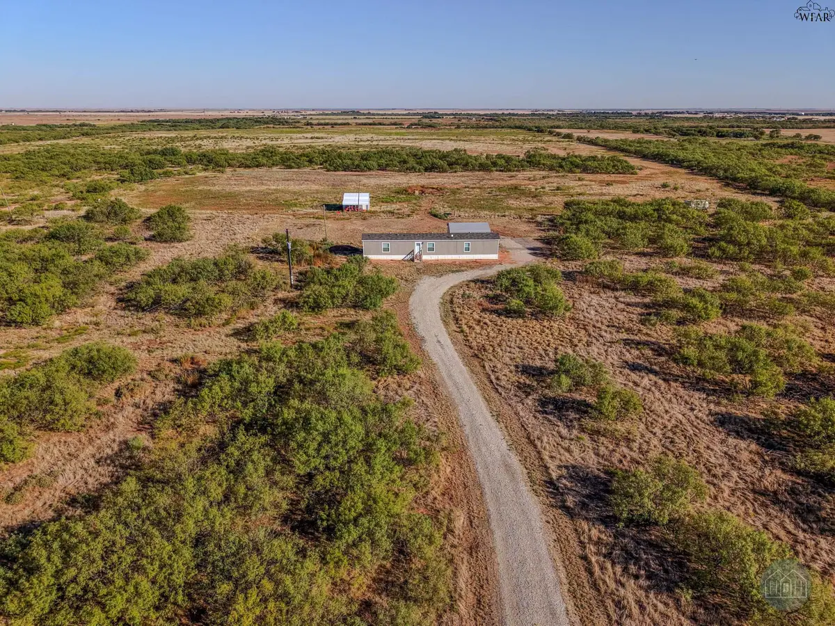 2322 OLD LAKE ROAD, Electra, TX 76360 - #1