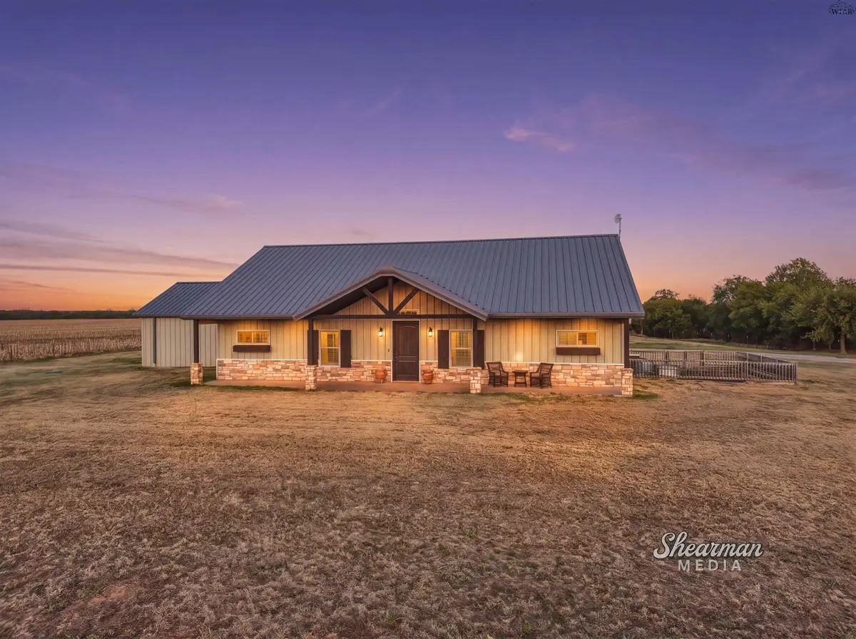 9118 HALL ROAD, Iowa Park, TX 76367 - #1