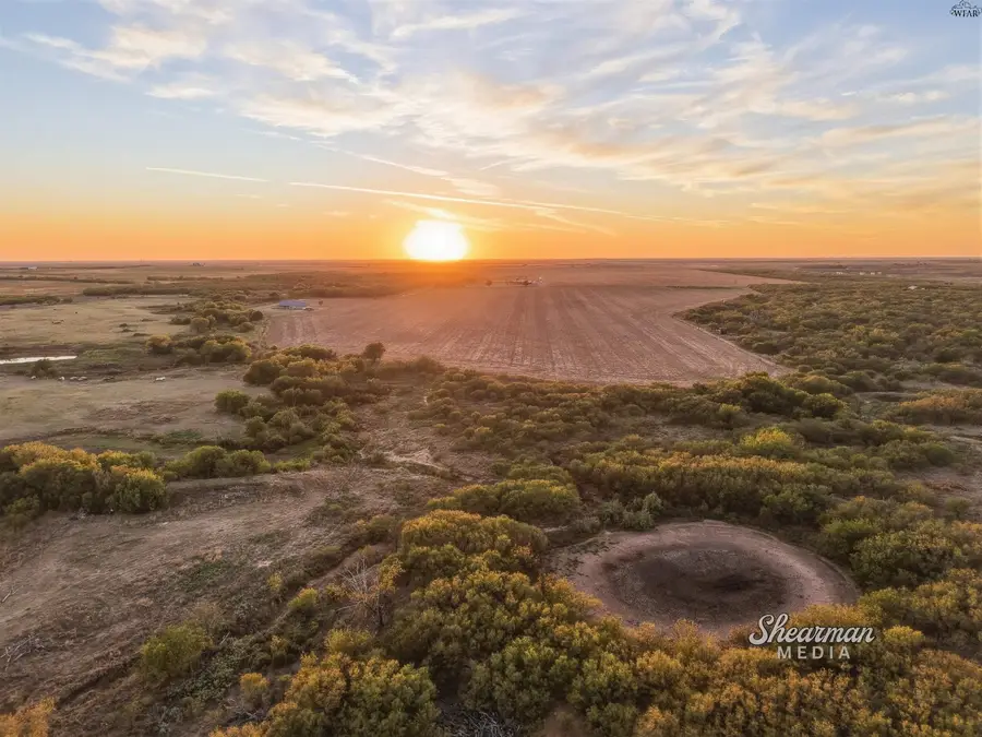 9118 HALL ROAD, Iowa Park, TX 76367 - #2