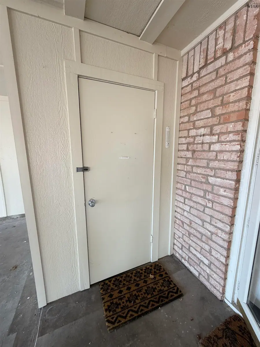 4501 SPANISH TRACE, Wichita Falls, TX 76310 - #2