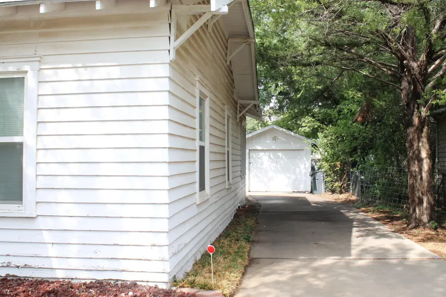 1902 7TH STREET, Wichita Falls, TX 76301 - #2