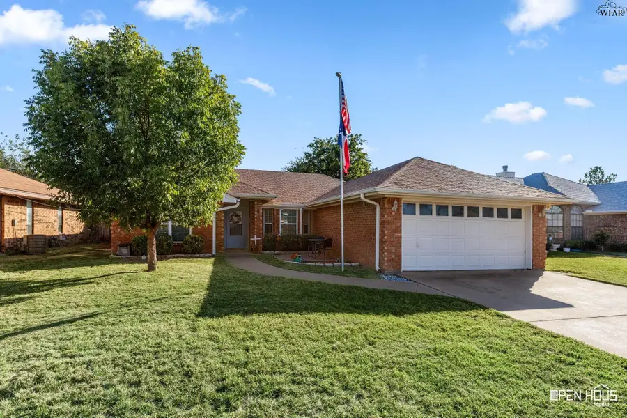 4 PILOT POINT DRIVE, Wichita Falls, TX 76306 - #2