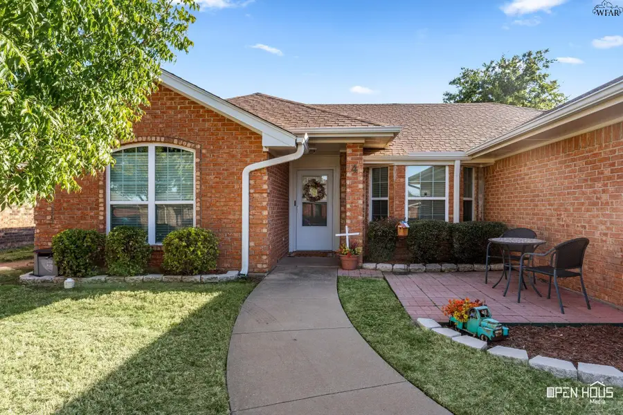 4 PILOT POINT DRIVE, Wichita Falls, TX 76306 - #3