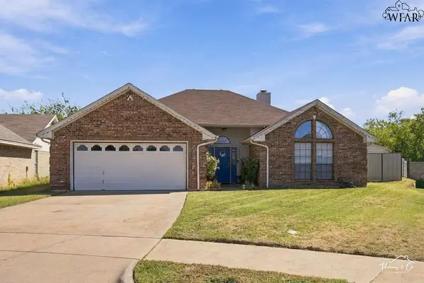 11 COLONIAL DRIVE, Wichita Falls, TX 76306