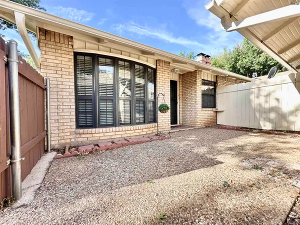4506 B SPANISH TRACE, Wichita Falls, TX 76310