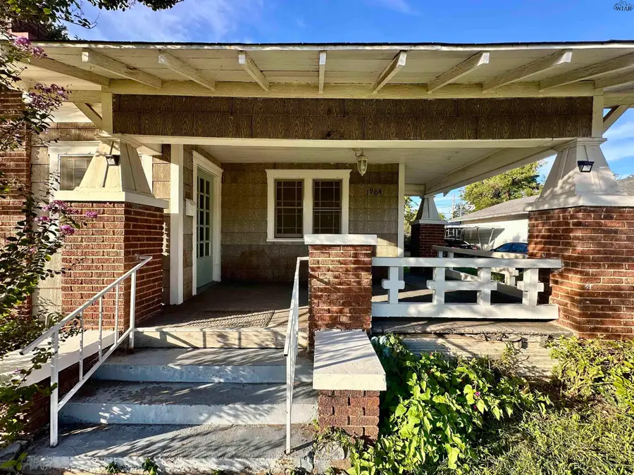 1904 PEARL AVENUE, Wichita Falls, TX 76301 - #2
