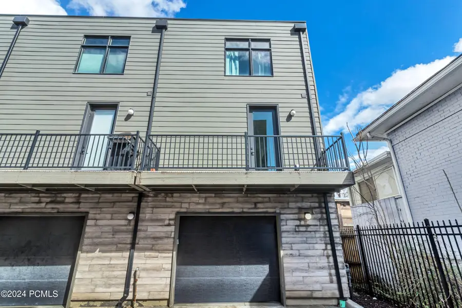 275 W 800 #Apt 12, Salt Lake City, UT 84101 - #2