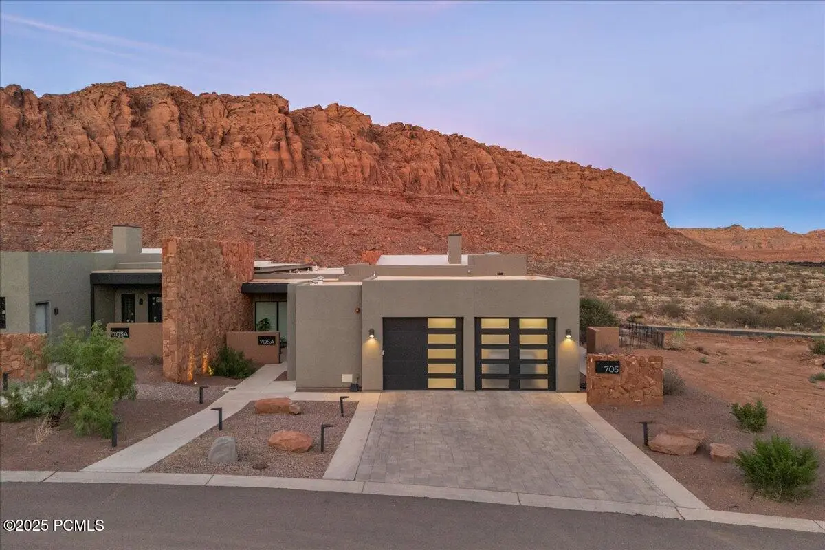 705 N Sanctuary Place, Ivins, UT 84738 - #1