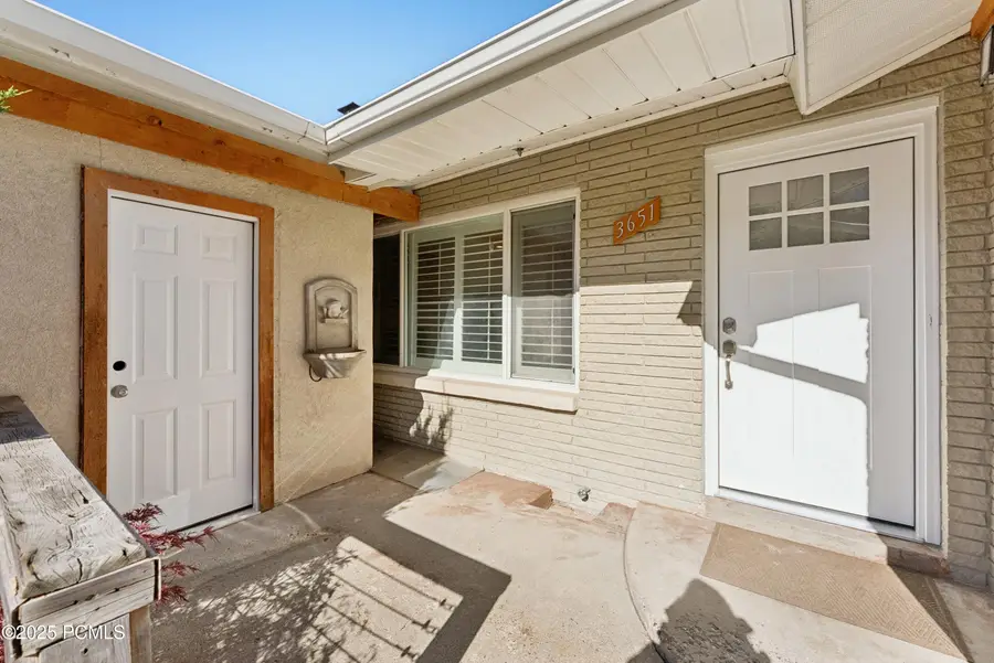 3651 E Oakview Drive, Millcreek, UT 84124 - #3