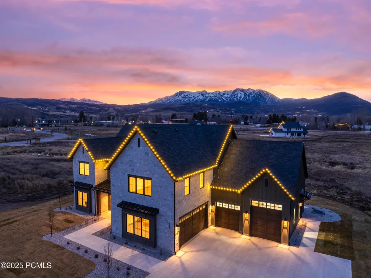 387 E 7900 Street, Huntsville, UT 84317 - #1