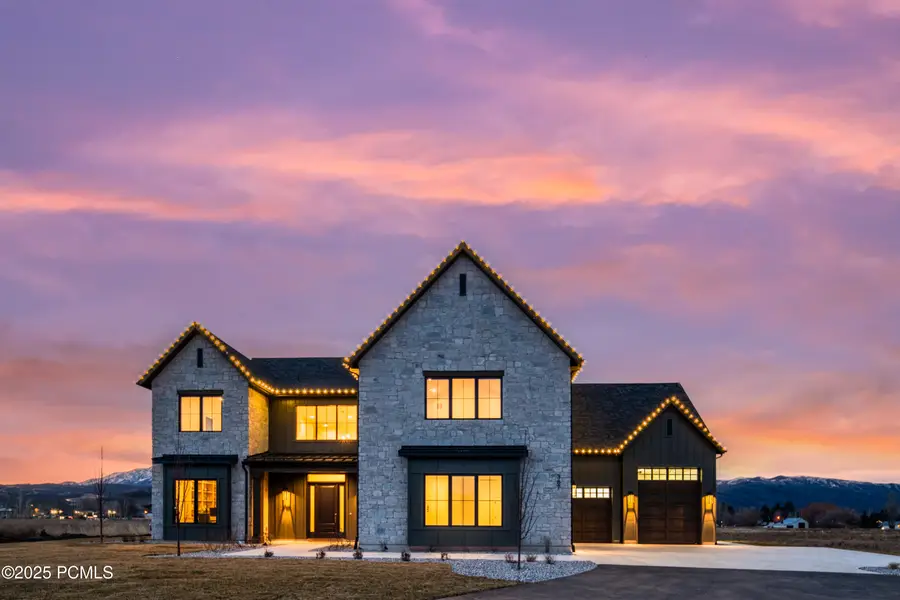 387 E 7900 Street, Huntsville, UT 84317 - #2