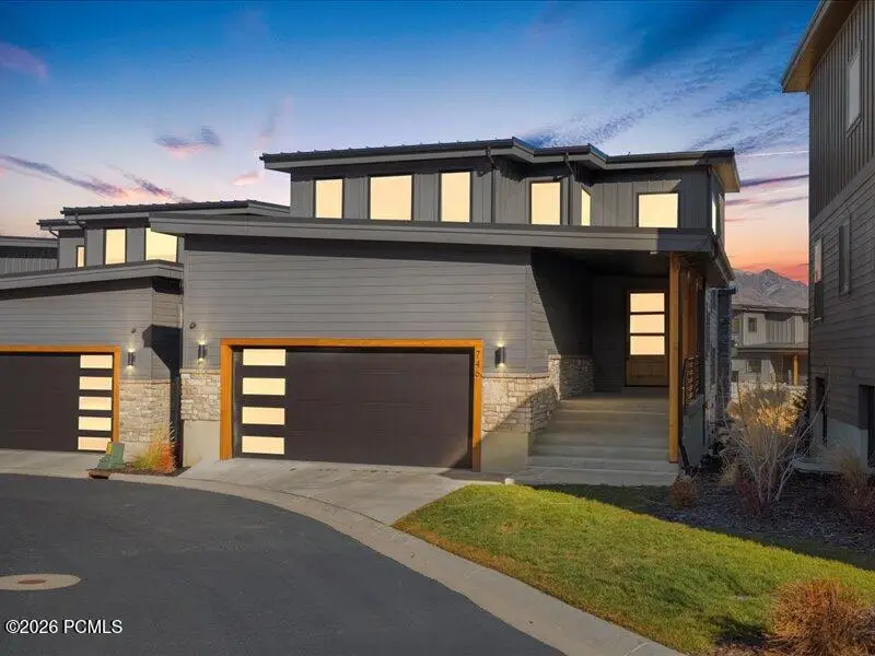 746 E 6300 East, Huntsville, UT 84317 - #2
