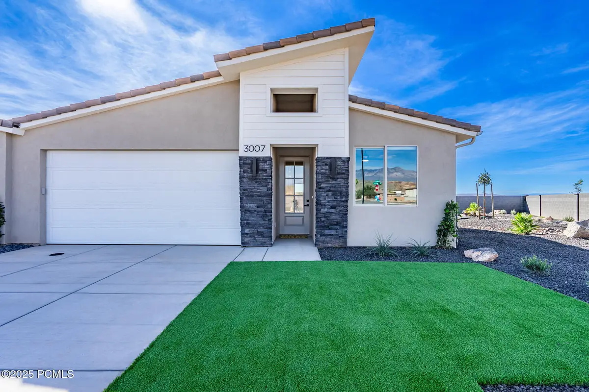 3007 N 570 North, Hurricane, UT 84737 - #1