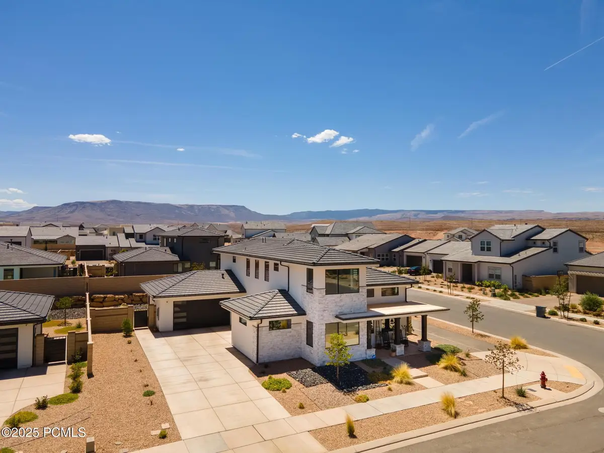 755 W Juniper Hill Drive, Saint George, UT 84790 - #1