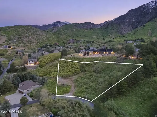 10667 S Hidden Ridge Lane, Sandy, UT 84092
