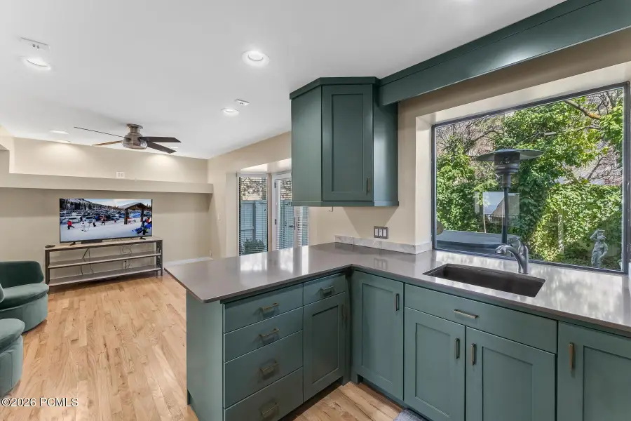 1718 Oak Springs Drive, Salt Lake City, UT 84108 - #3