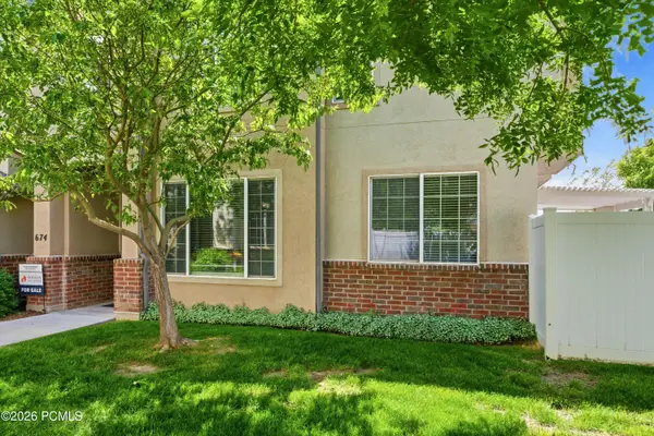 674 Canterbury Lane, North Salt Lake, UT 84054