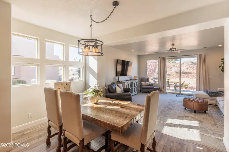 4975 N Escapes Dr, Saint George, UT 84770 - #2