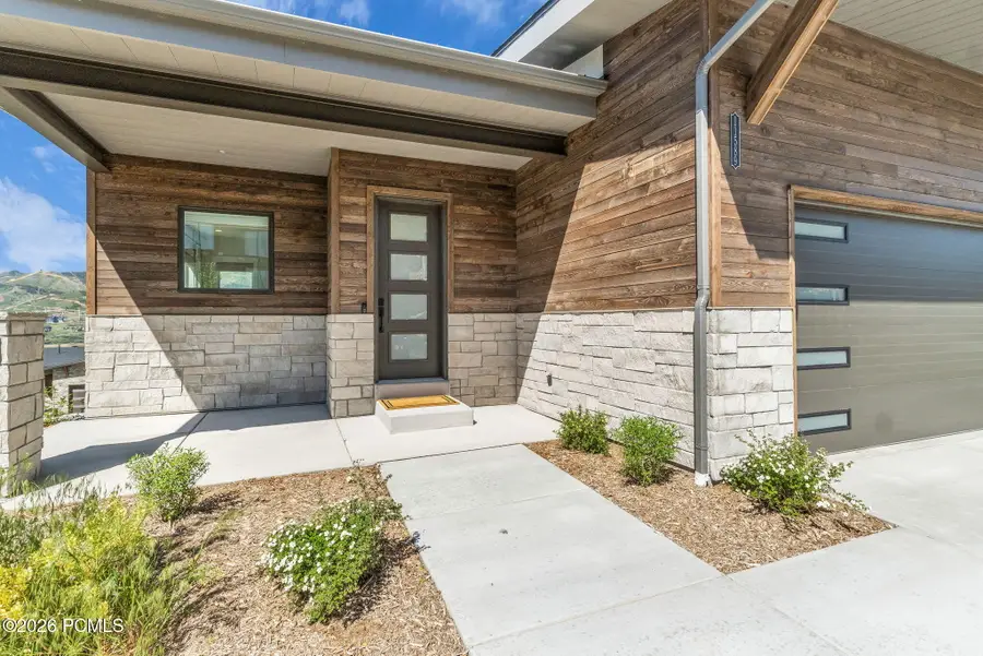 11589 N Deepwater Dr, Hideout, UT 84036 - #2