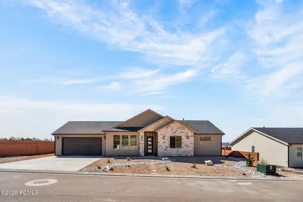 1193 W Kokopelli Street, Hildale, UT 84784