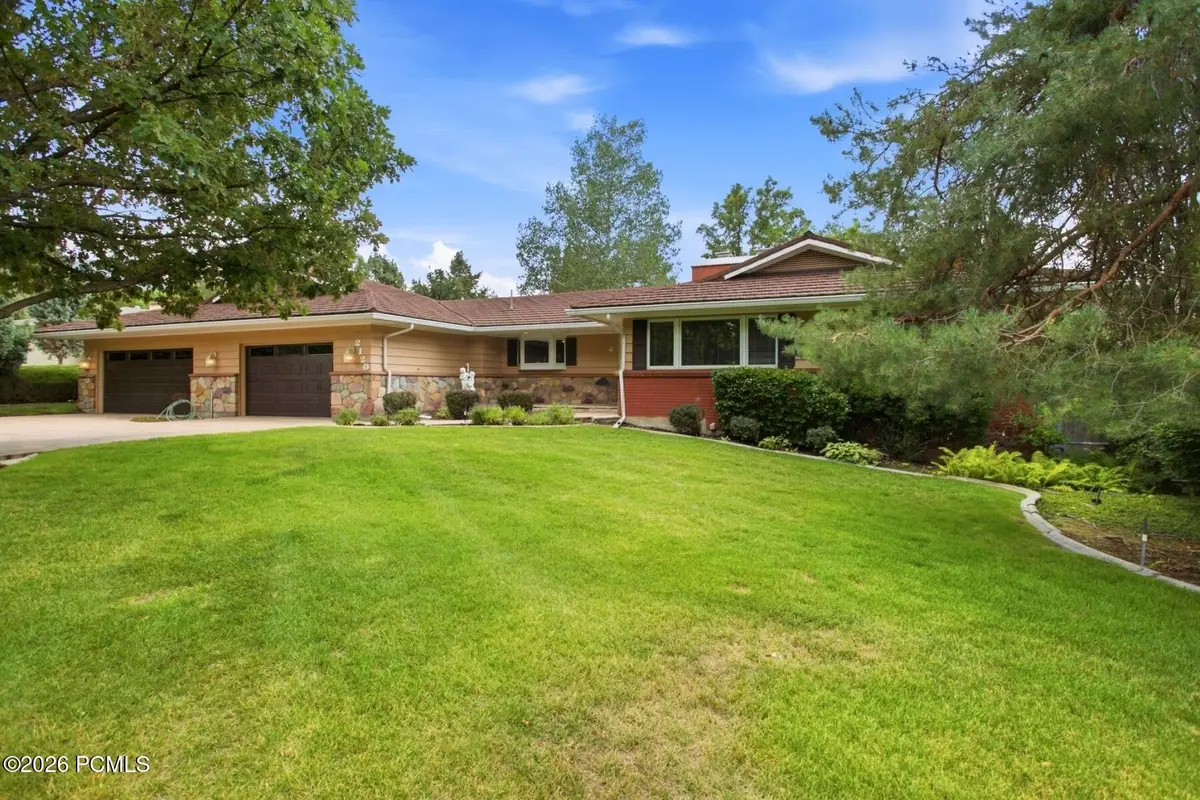 2120 E Applewood Avenue, Holladay, UT 84121 - #1
