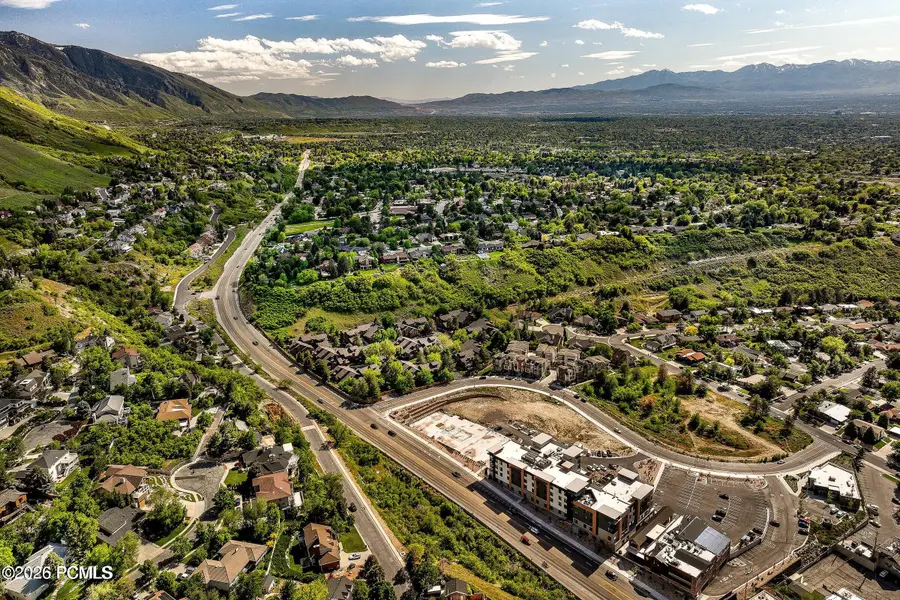 7047 S City View Drive, Cottonwood Heights, UT 84121 - #2