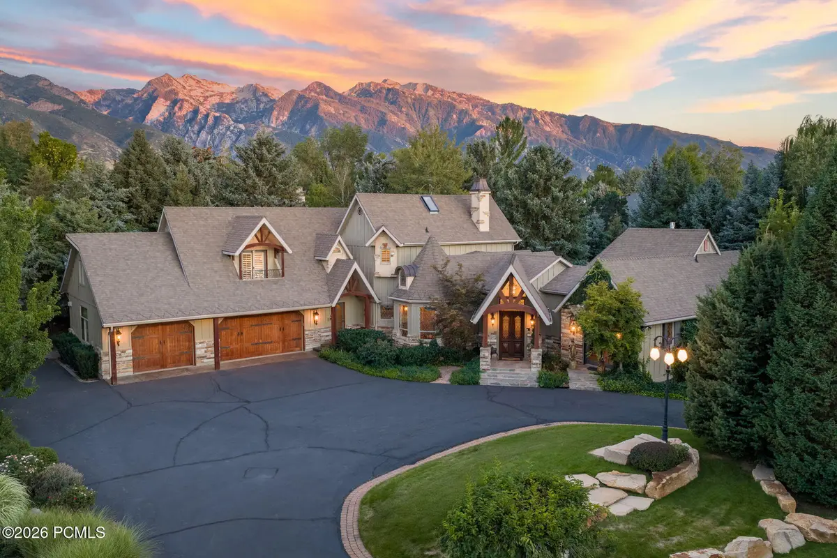 2238 E Cottonwood Cove Lane, Cottonwood Heights, UT 84121 - #1