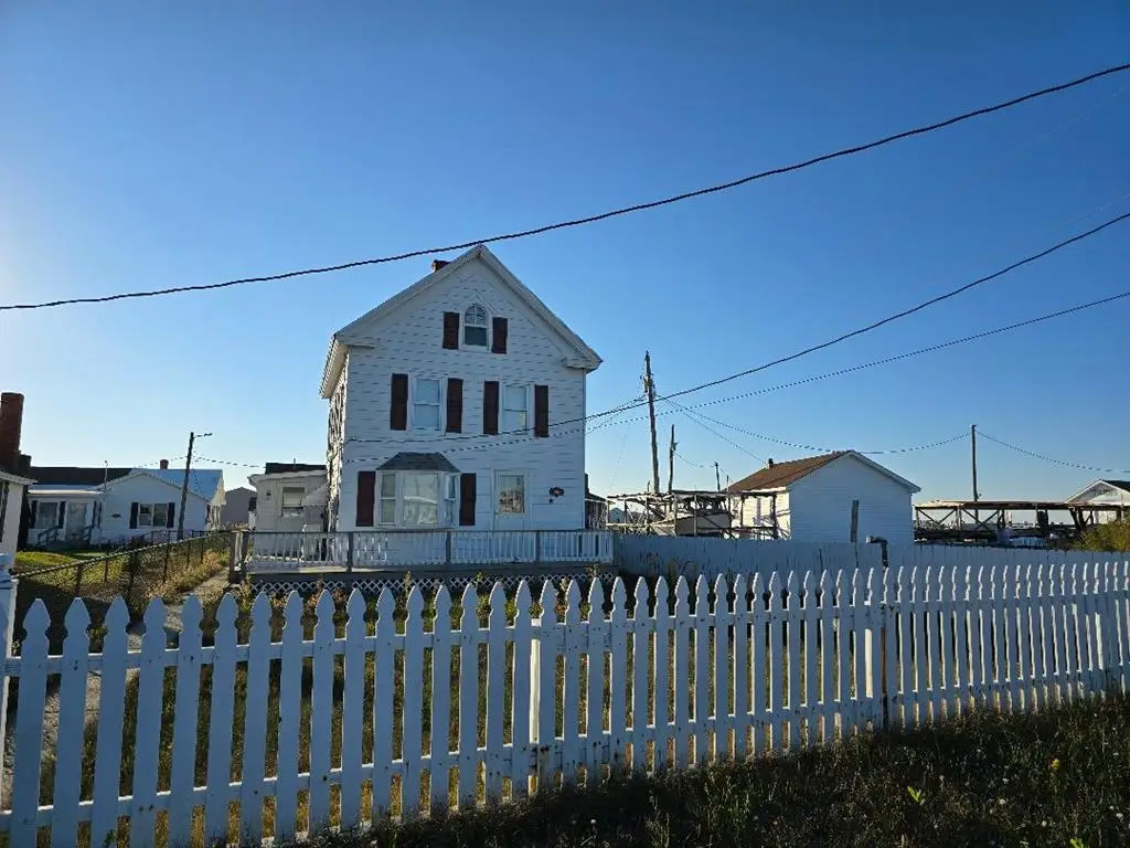 16072 Main Ridge Rd, Tangier, VA 23440 - Image #1