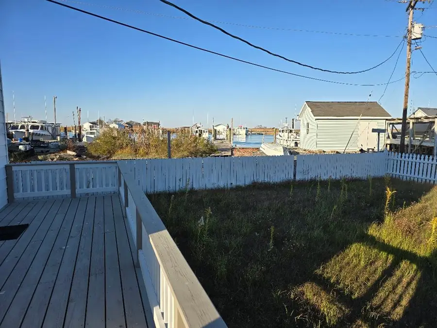 16072 Main Ridge Rd, Tangier, VA 23440 - Image #3