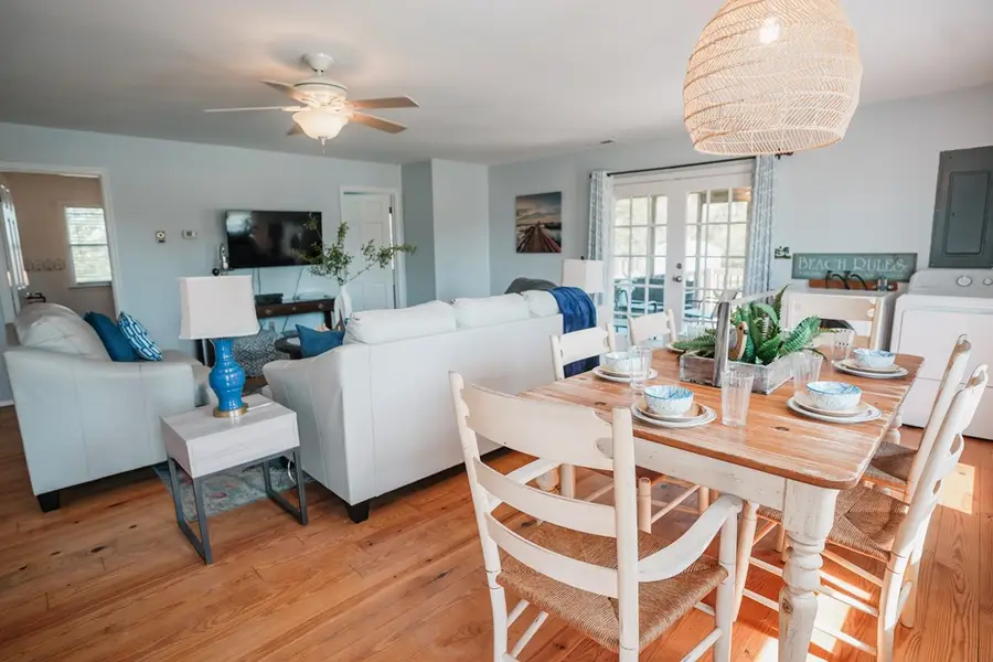 6345 Clark St, Chincoteague, VA 23336 - #2