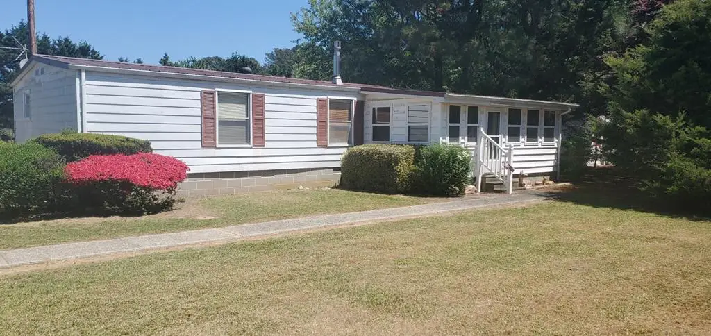 21061 Cardinal Acres Dr, Parksley, VA 23421 - Image #1