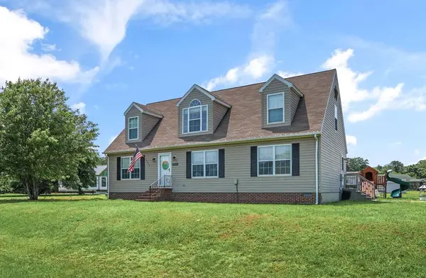 2370 Yardarm Dr, GREENBACKVILLE, VA 23356