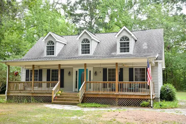 22239 Seaside Rd, CAPE CHARLES, VA 23310