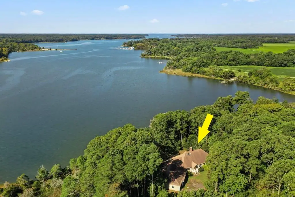 35204 Bluff Dr, Belle Haven, VA 23306 - Image #1